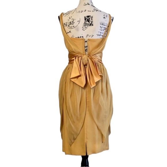 Vintage 40s Hand Crafted Gold Sleeveless Bow Detail Wiggle Dress - Picture 4 of 12